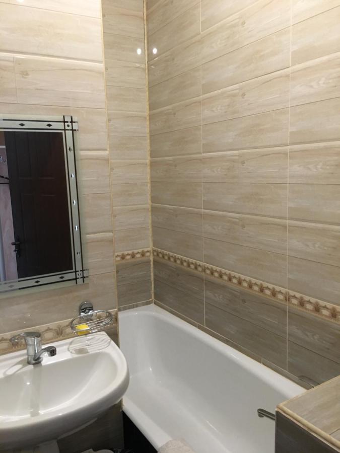 46,2 Karmysova Street Serviced Apartments Алматы Экстерьер фото