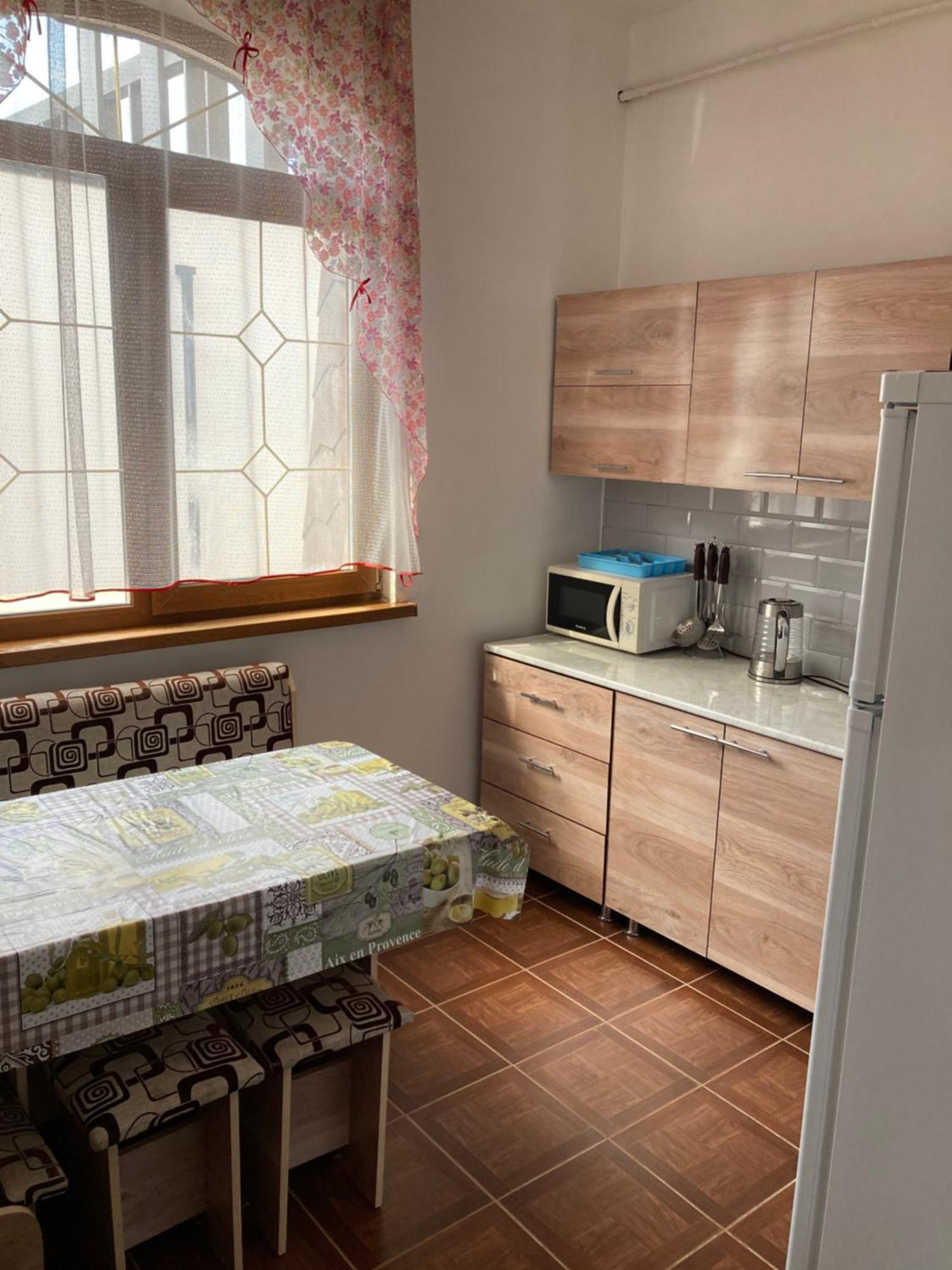 46,2 Karmysova Street Serviced Apartments Алматы Экстерьер фото