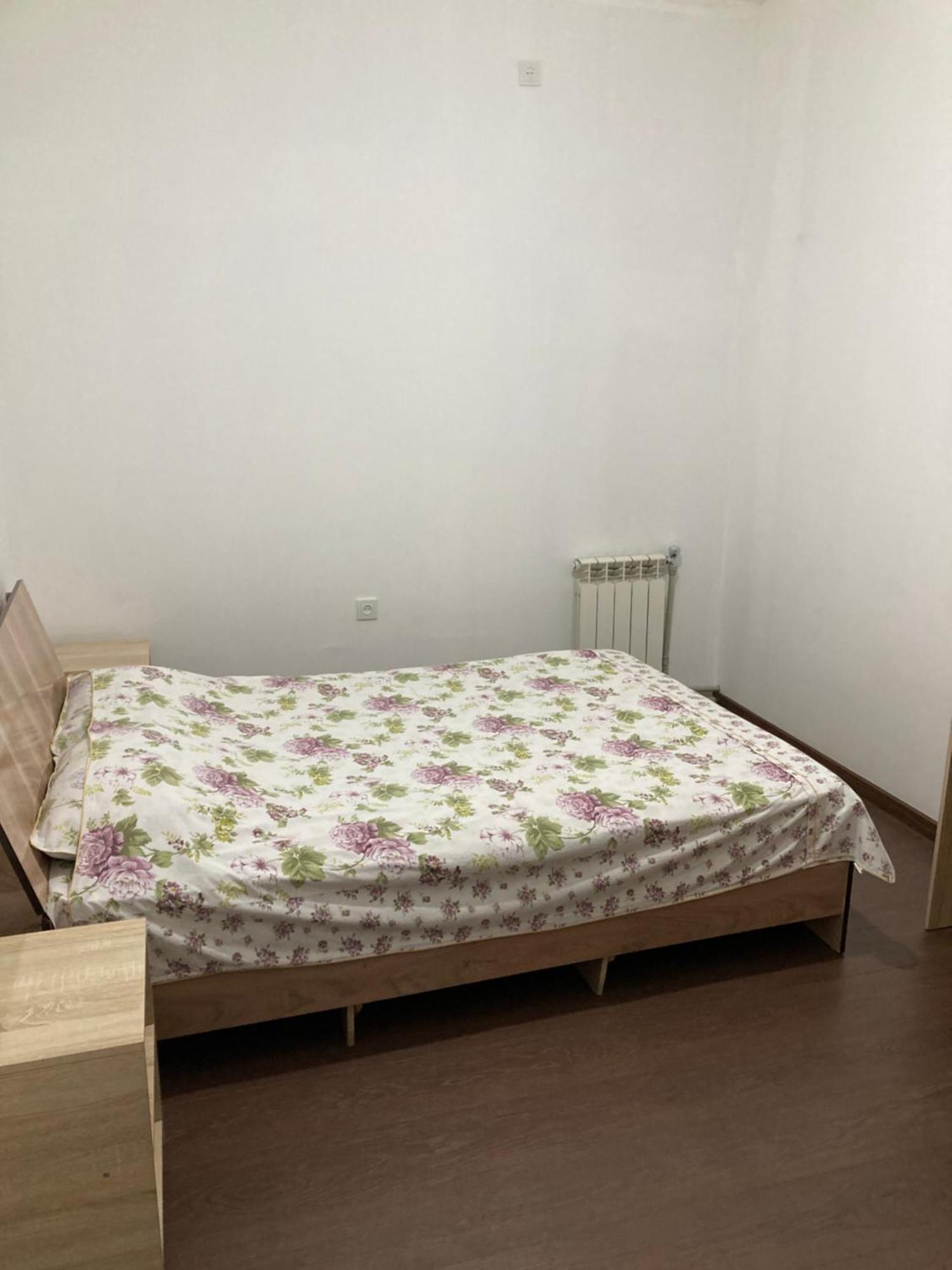 46,2 Karmysova Street Serviced Apartments Алматы Экстерьер фото