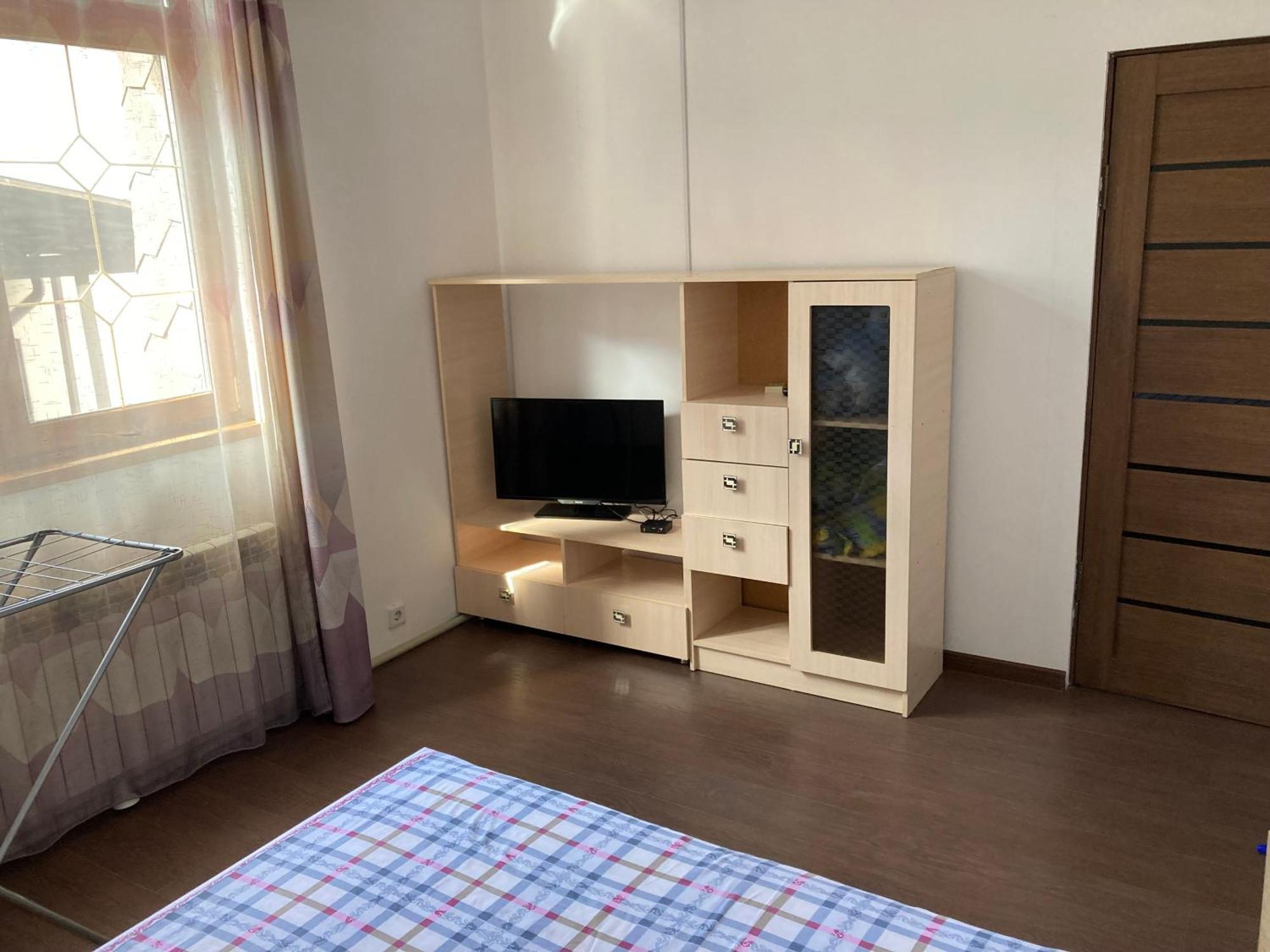 46,2 Karmysova Street Serviced Apartments Алматы Экстерьер фото