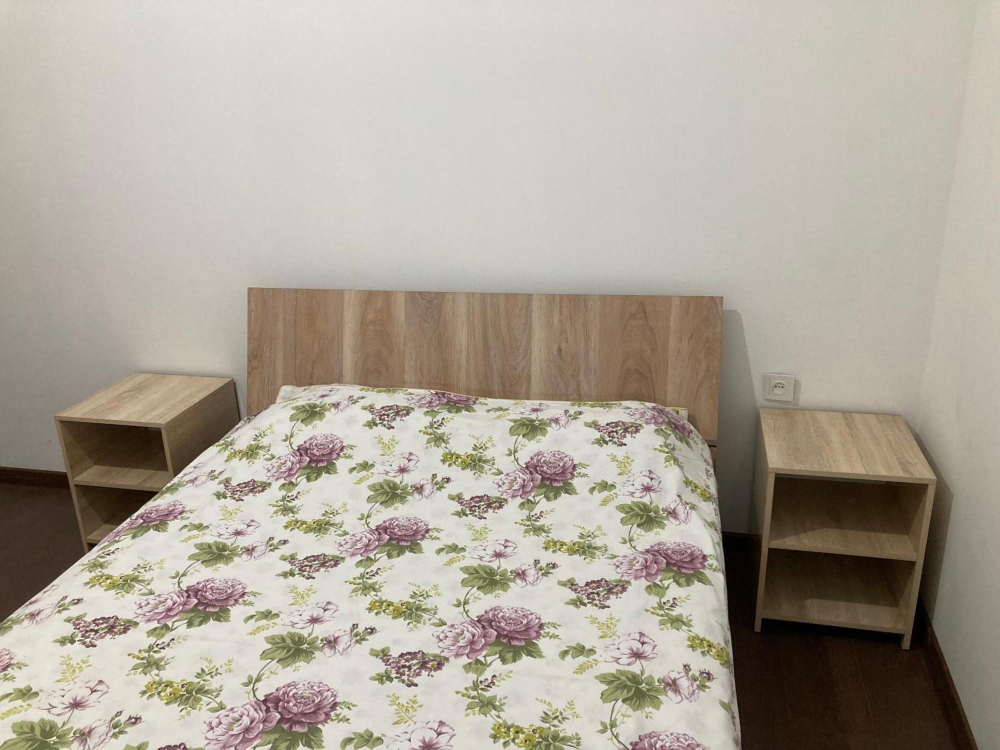 46,2 Karmysova Street Serviced Apartments Алматы Экстерьер фото